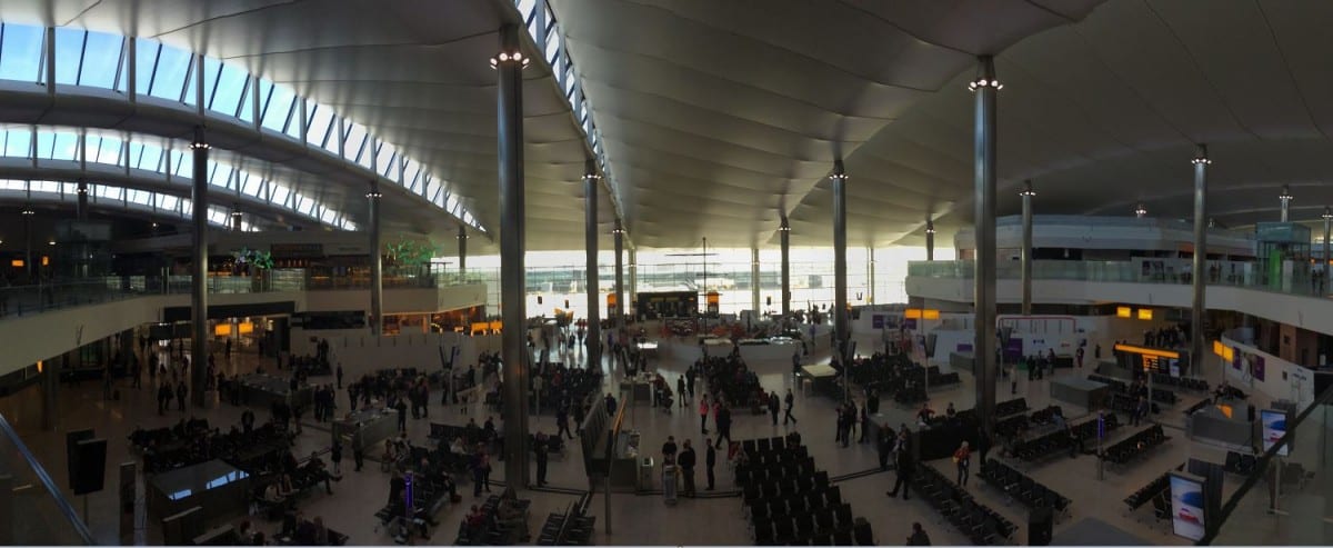 BF – LHR – Terminal 2 – Overblik over hovedtorvet i Terminal 2 ...