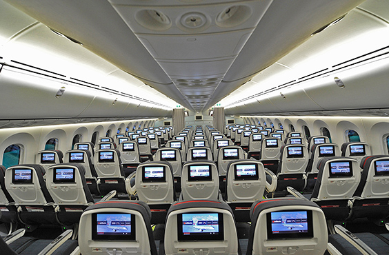 Økonomikabinen ombord på Air Canada's Boeing 787 Dreamliner.