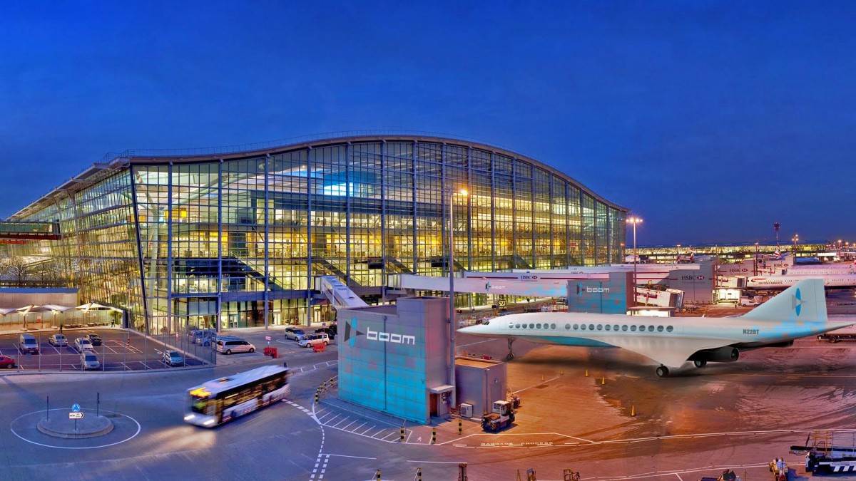Modelbillede af hvordan Boom forestiller sig deres fly stående i London Heathrow lufthavnen.