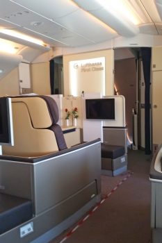 First Class kabinen om bord på Lufthansa A380.