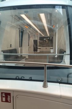For at komme ud til den nye terminal i München skal du med en lille undergrundsbane. 
