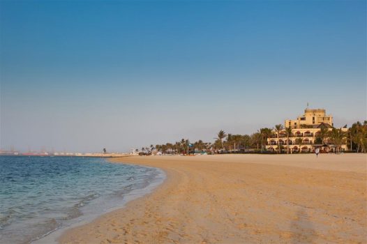 Den brede strand foran resortet (billede lånt fra hotellets hjemmeside)