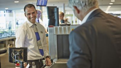 Serviceminded Security personale i Aalborg Lufthavn