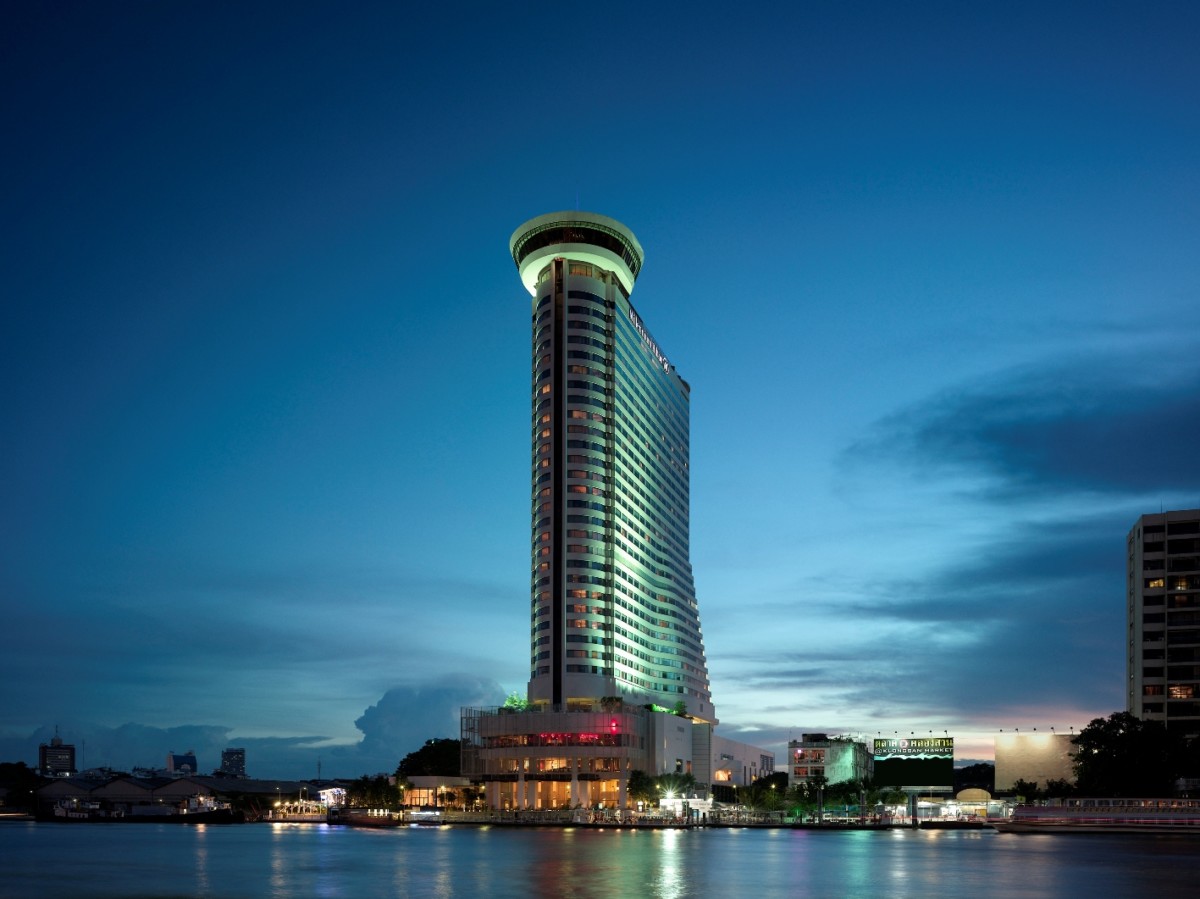 Millennium Hilton Bangkok, som ligger ned til floden tæt på River City.