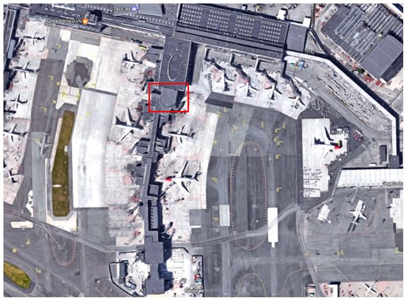 Google map billede af placeringen af den nye Menzies Aviation Eventyr Lounge på "toppen af" C-fingeren.