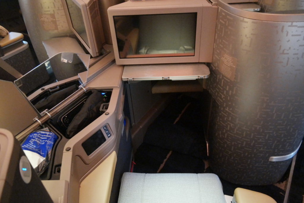 China Airlines A350 business class