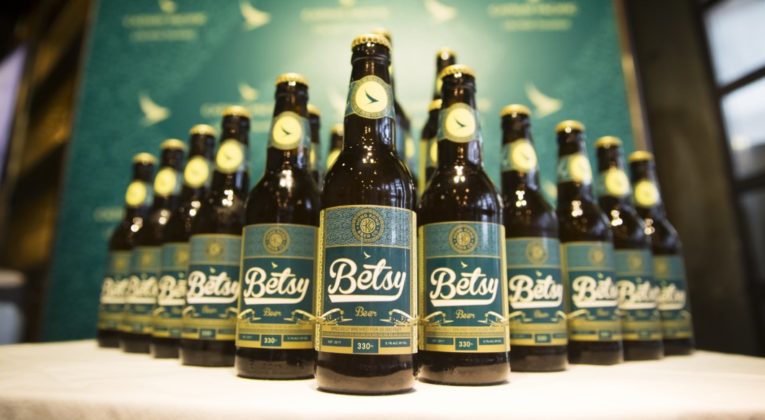 Cathay Pacific Betsy beer