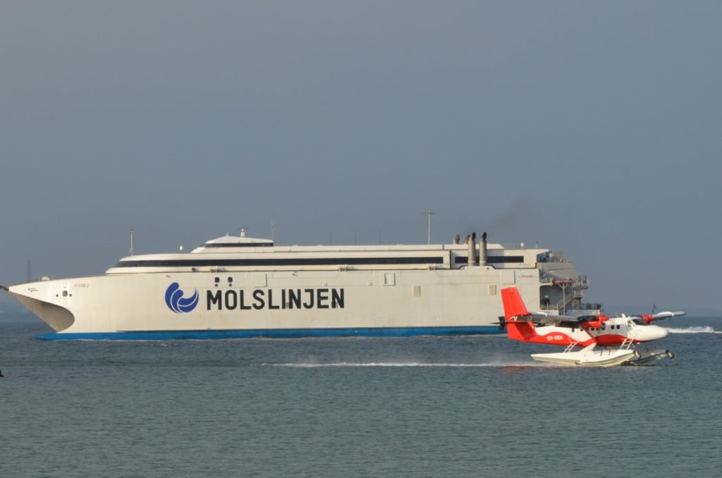Flyver Sightseeing med vandflyver over Aarhus | InsideFlyer DK