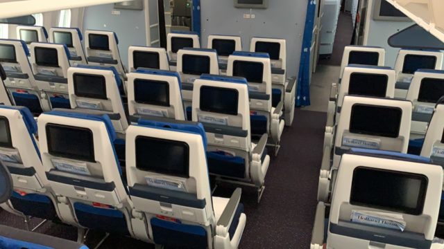 prangende kim Smil InsideLook: KLM Boeing 787-10 Dreamliner | PH-BKA | Oranjebloesem | Se den  nyeste kabine - InsideFlyer DK