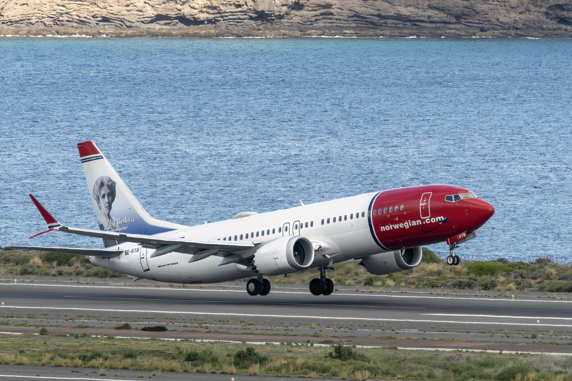 Norwegian Klar Med Sommerprogrammet For 2024 InsideFlyer DK   LPA 2023 2 B737 8 MAX Norwegian SE RTB 6892 BongoPlanes 