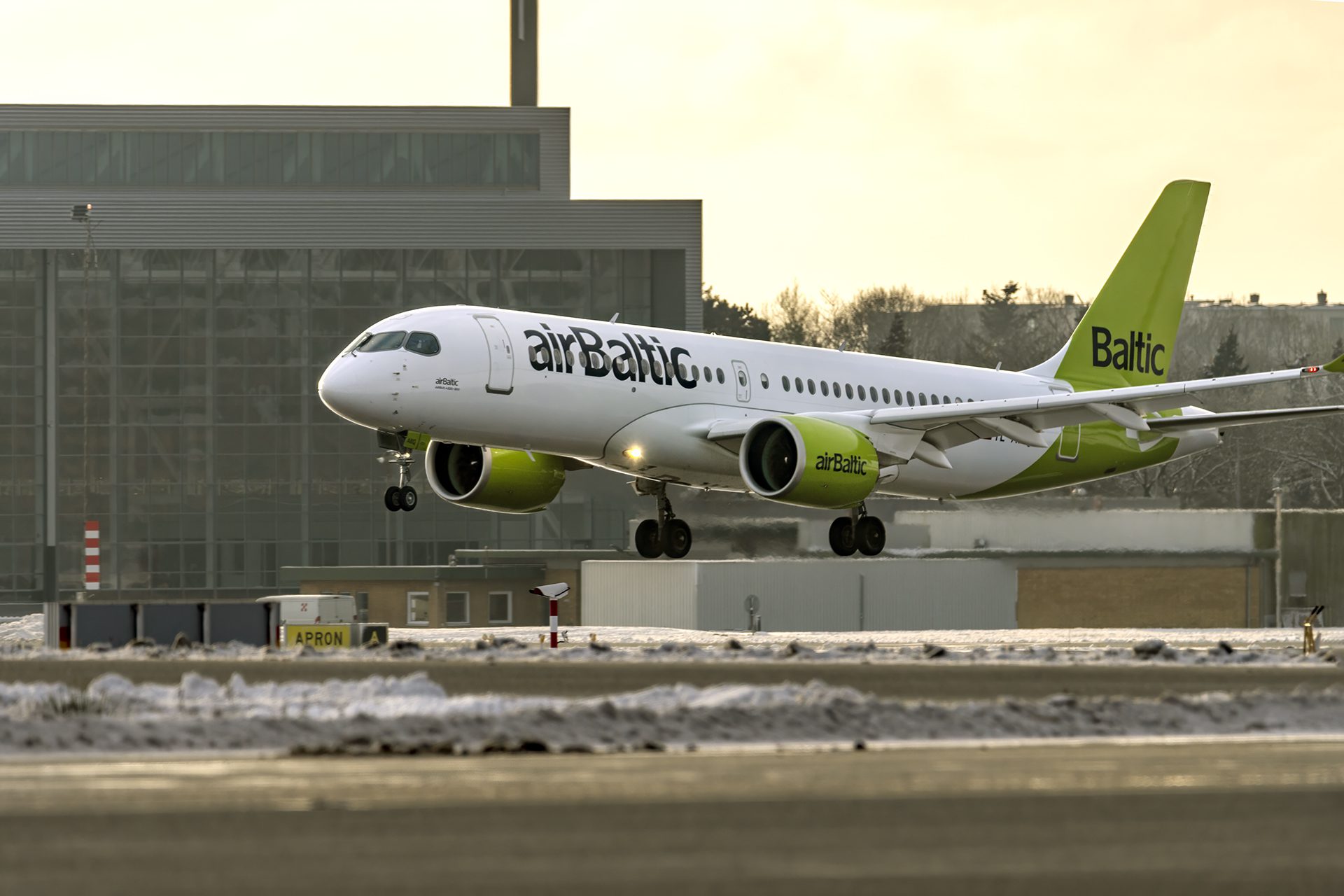 AirBaltic Fra Billund: Vamos A La Playa! - InsideFlyer DK